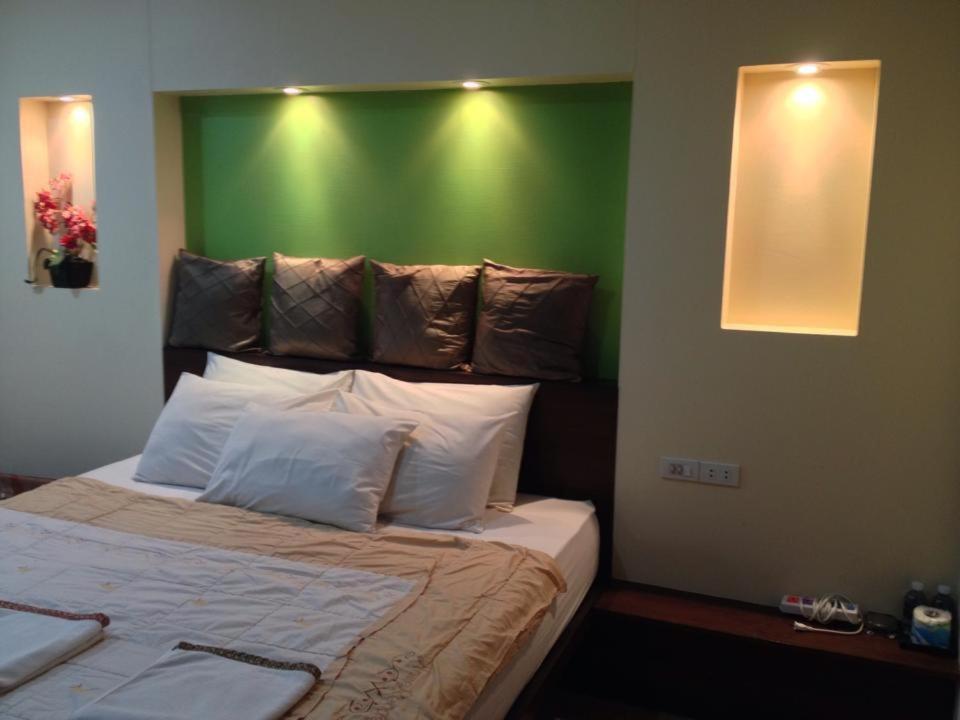 Andaman Legacy Guest House Krabi town Zimmer foto